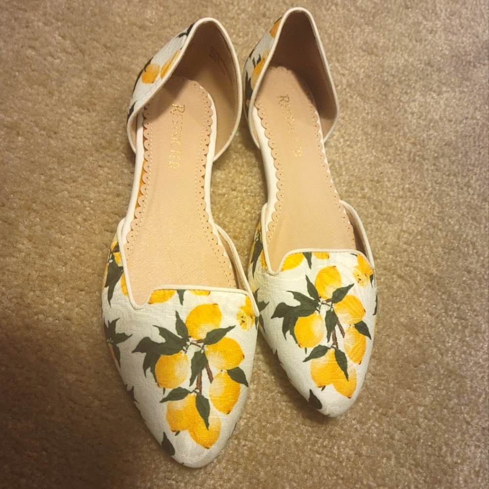 Restricted Lemon Slip-on d'Orsay